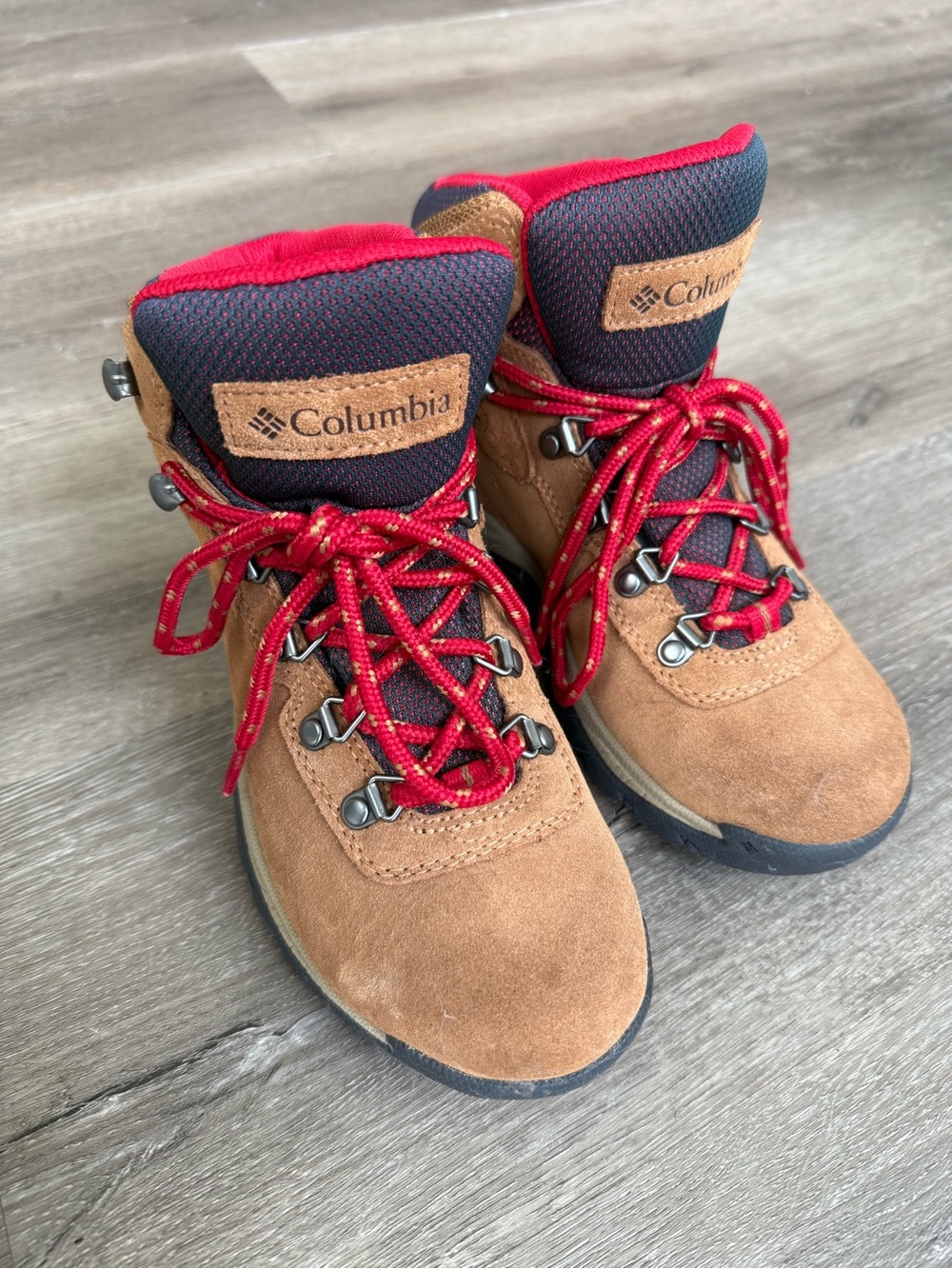 Columbia Red Mesh and Brown Suede Hiking Shoe